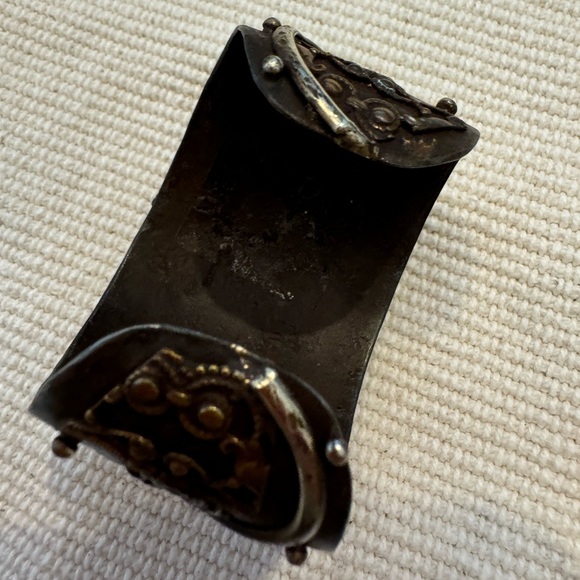 Cuff Bracelet - Picture 5 of 11